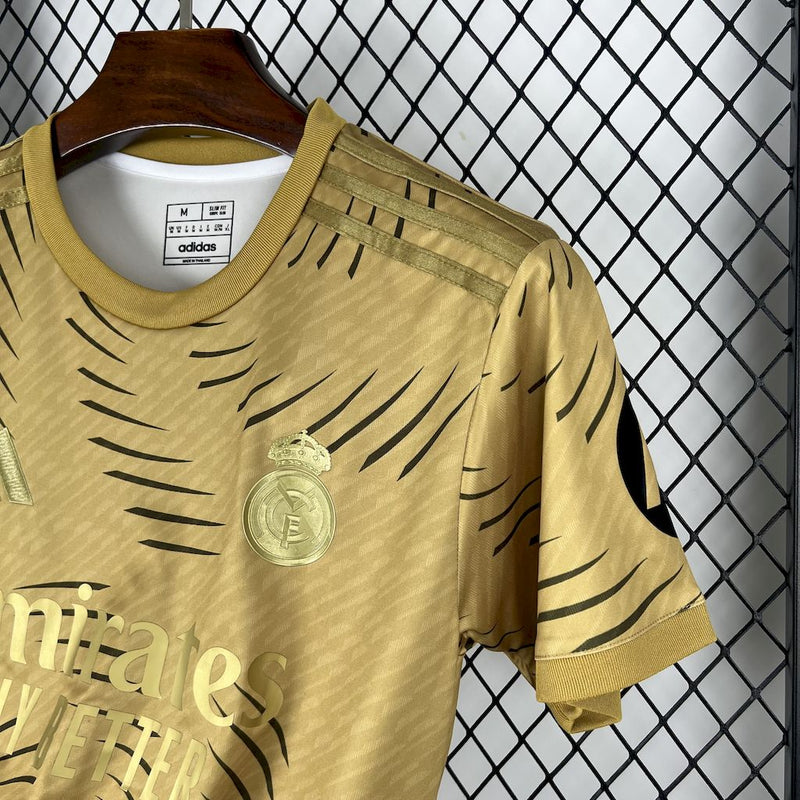 CAMISA DO REAL MADRID 25/26 DOURADO TREINO