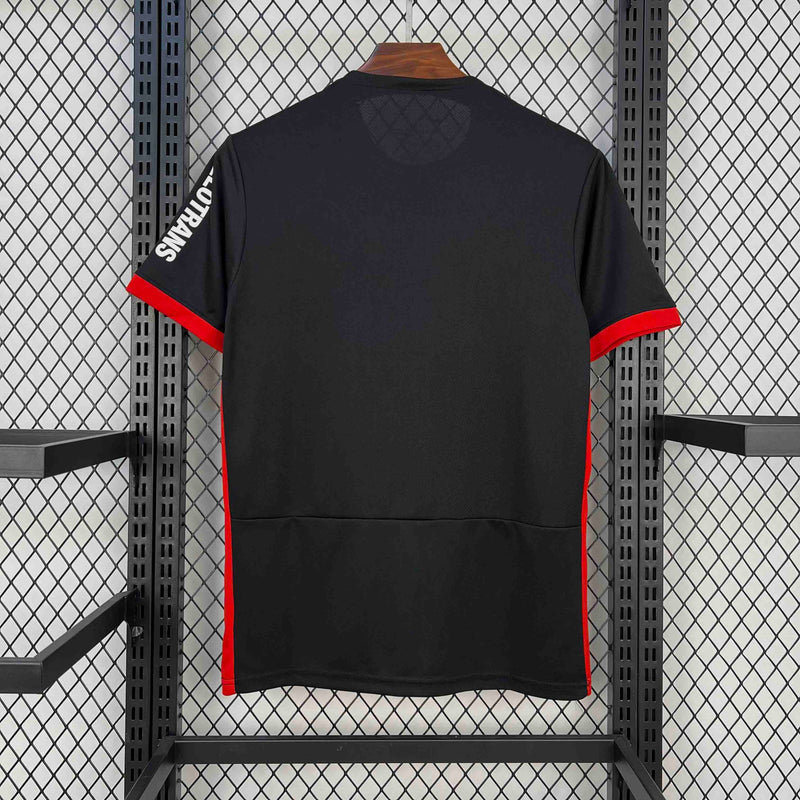 CAMISA DO FRANKFURT 24/25 PRETO