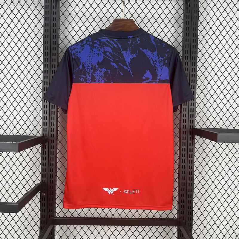 CAMISA DO ATLETICO DE MADRID 25/26 AZUL E VERMELHO EDIÇÃO ESPECIAL