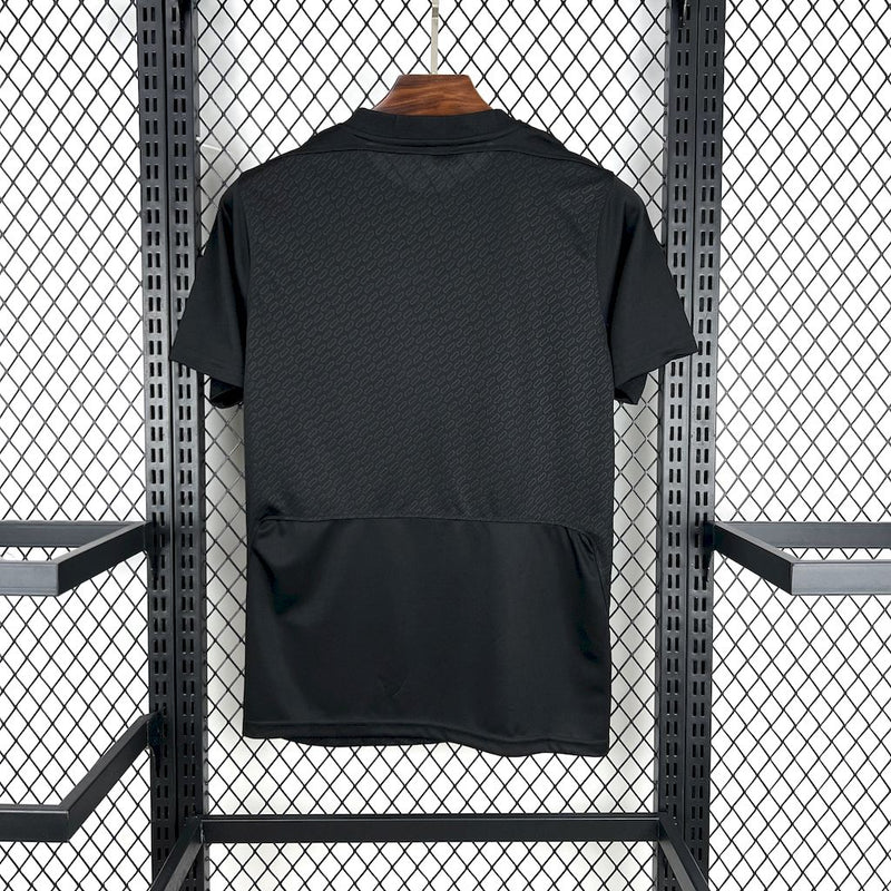 CAMISOLA EDIÇÃO ESPECIAL LIVERPOOL 25/26